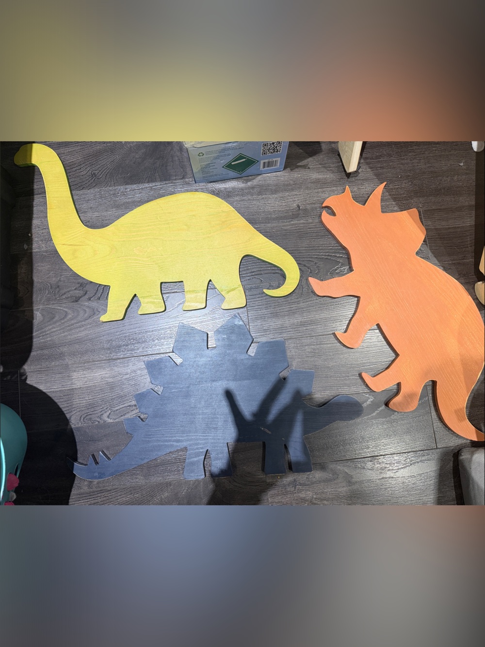Dinosaur wall decor